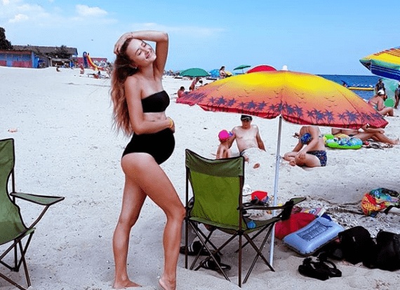 Можно ли беременным купаться в море, реке или бассейне