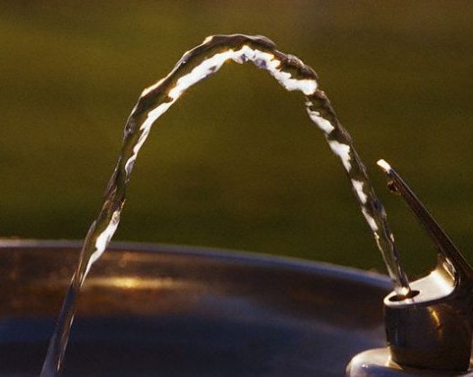 Обезвоженное поколение: действительно ли нам нужно пить больше воды