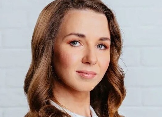 Что будет, если выпить прокисшее молоко или просроченный кефир